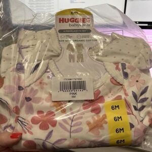 Huggies Babywear 4 Piece‎ Organic Cotton Layette Set Pink Floral Size 6M